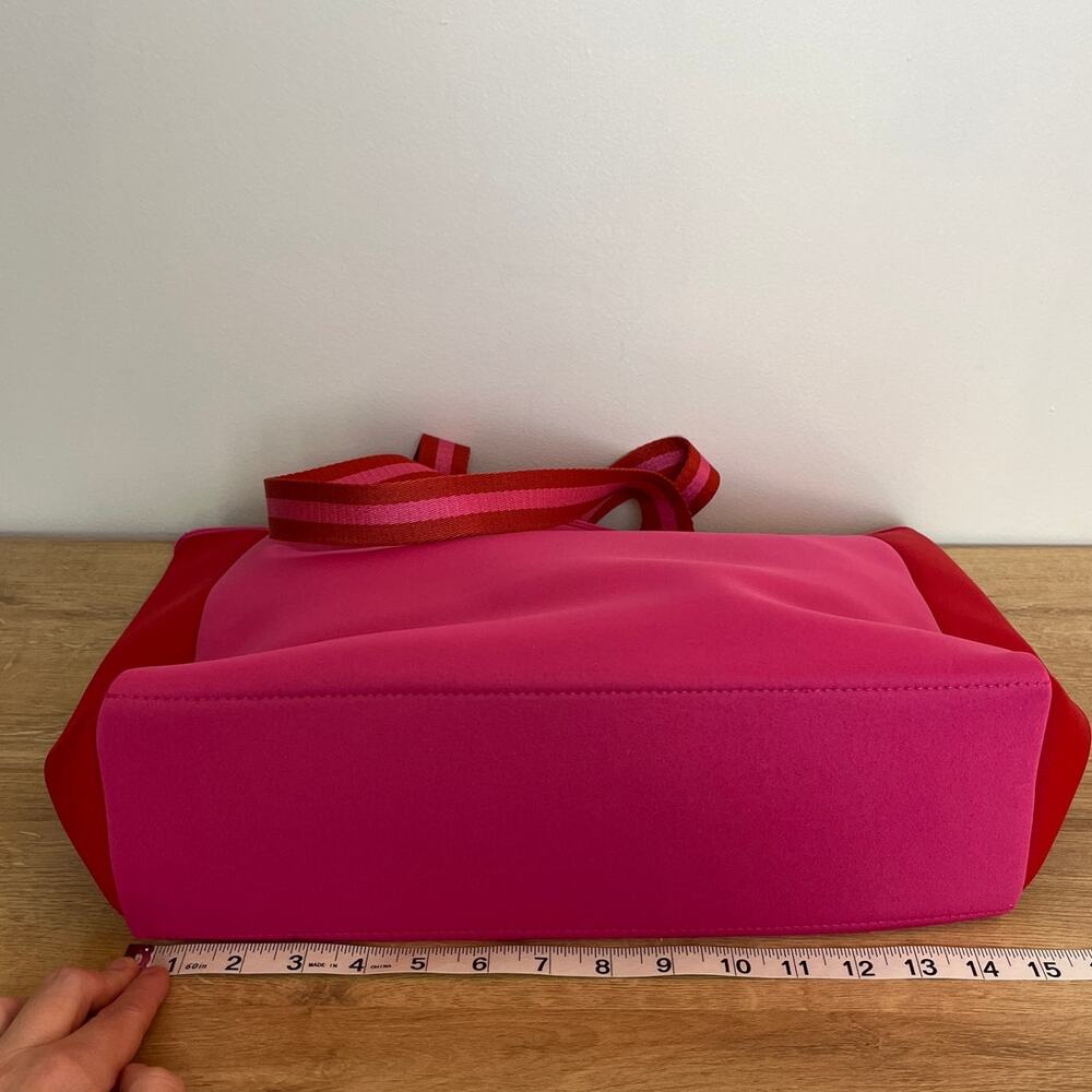 Summersalt The Perfect Beach Tote Red Pink Neoprene Water Resistant Pool NWOT - Picture 4 of 6